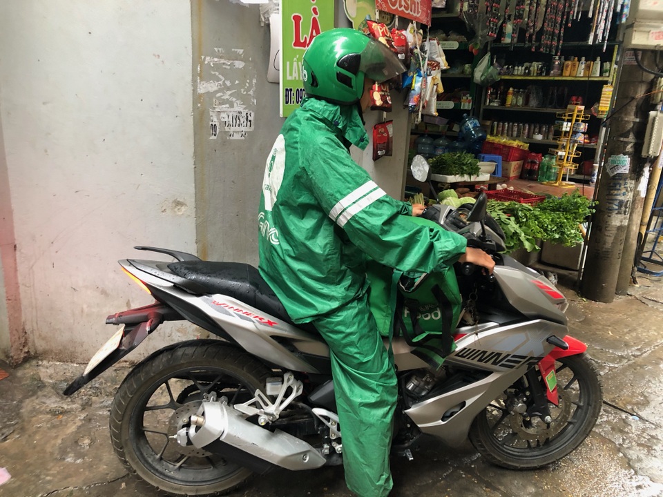 Nghề xe ôm công nghệ: Có nên chọn là công việc mưu sinh lâu dài? - 1 Nghề xe ôm công nghệ: Có nên chọn là công việc mưu sinh lâu dài? - 1