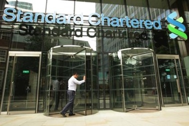 Standard Chartered chấp nhận nộp phạt hơn 7.000 tỷ đồng vì rửa tiền cho Iran