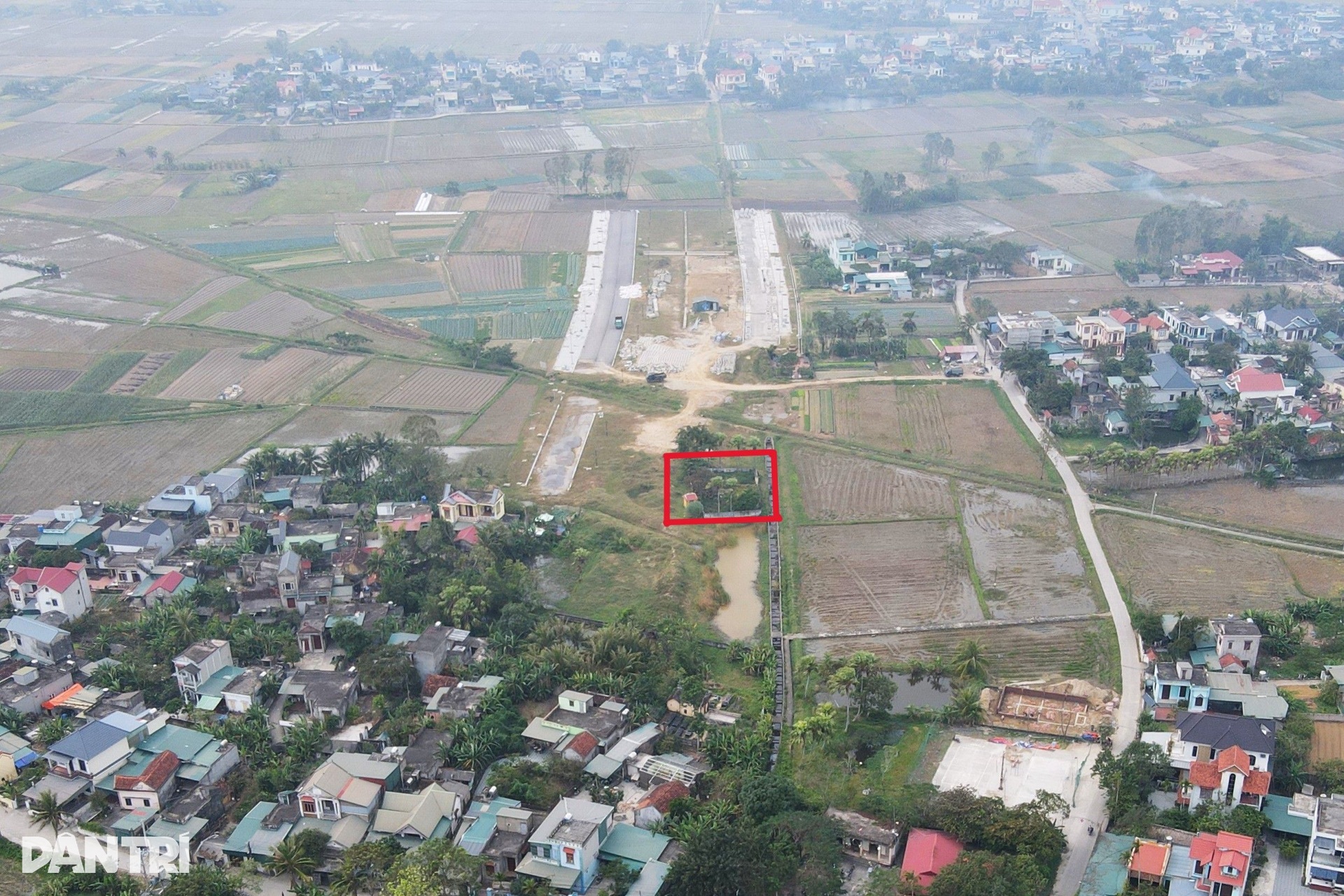 Khu mộ tổ án ngữ trên dự án đường hơn 630 tỷ đồng ở Sầm Sơn - 8 Khu mộ tổ án ngữ trên dự án đường hơn 630 tỷ đồng ở Sầm Sơn - 8