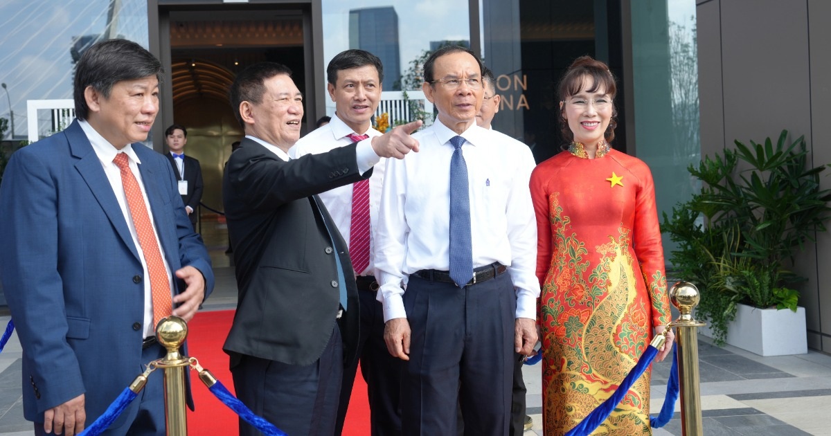 Phó Thủ tướng dự khánh thành Trung tâm Tài chính quốc tế Sài Gòn Marina