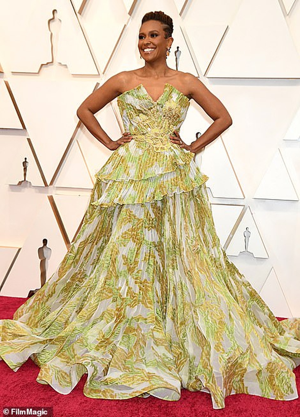 Những bộ váy thảm họa của sao trên thảm đỏ Oscars 2020 - 15 Những bộ váy thảm họa của sao trên thảm đỏ Oscars 2020 - 15