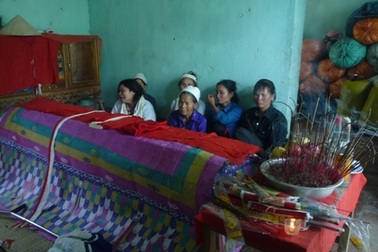 Tang thương vùng quê nghèo của những công nhân bị điện giật chết