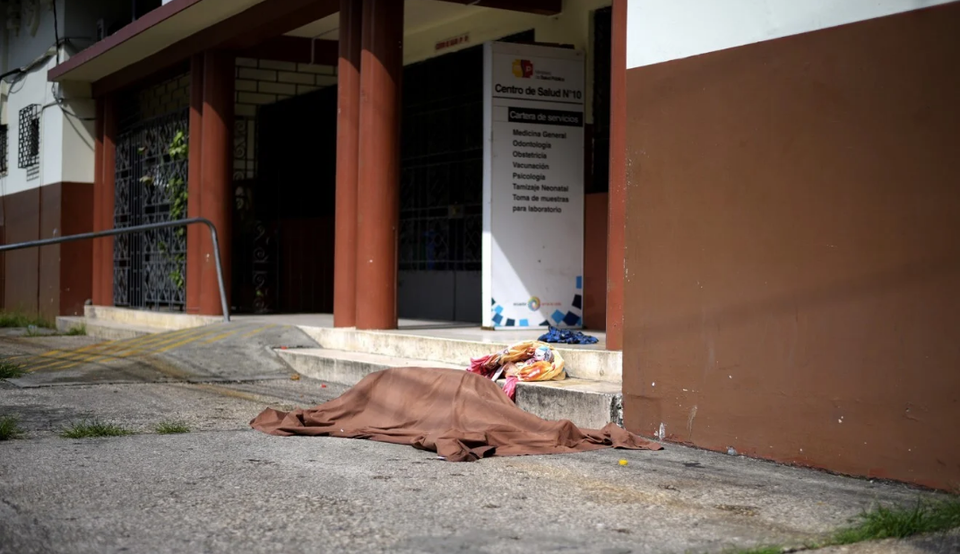 Các nước “quay cuồng” xử lý thi thể quá tải vì dịch Covid-19 - 3 Các nước “quay cuồng” xử lý thi thể quá tải vì dịch Covid-19 - 3