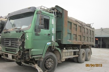 Đấu đầu xe tải, 3 sinh viên tử vong tại chỗ