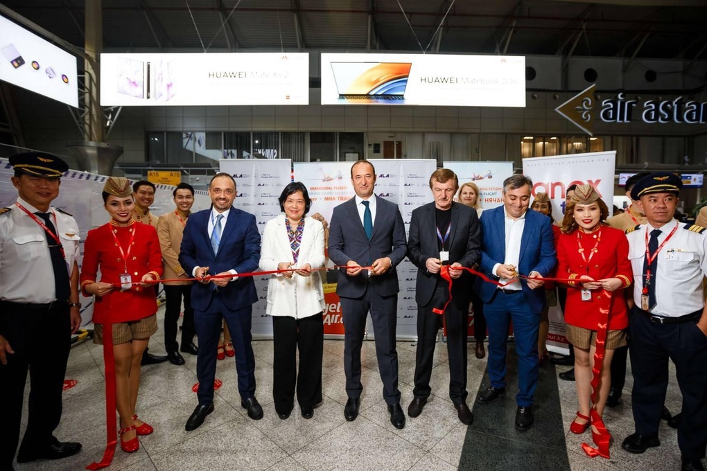 Vietjet ra mắt đường bay Kazakhstan - Nha Trang - 1 Vietjet ra mắt đường bay Kazakhstan - Nha Trang - 1