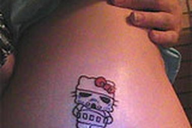 Thanh niên Hàn đua nhau đi xăm trổ