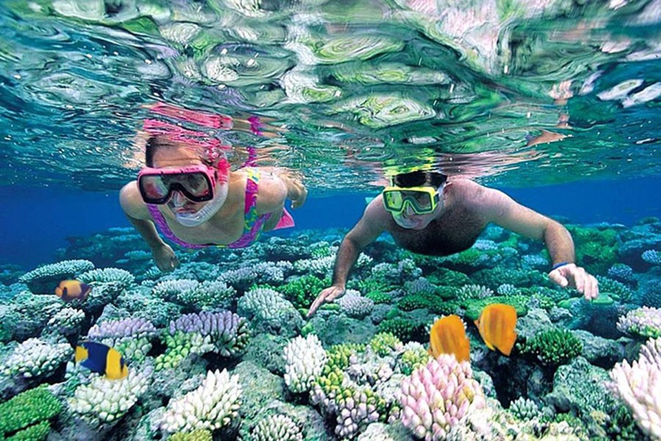 Khám phá vẻ đẹp tiềm ẩn của hòn “đảo thần bí” - 7