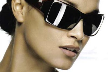 Kính tốt cho nắng hè