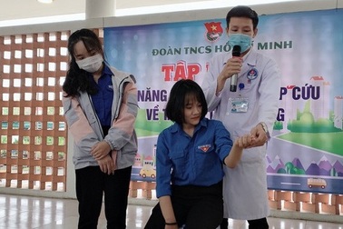 Tuổi trẻ Đà Nẵng hưởng ứng Ngày hội "Thanh niên với văn hóa giao thông"