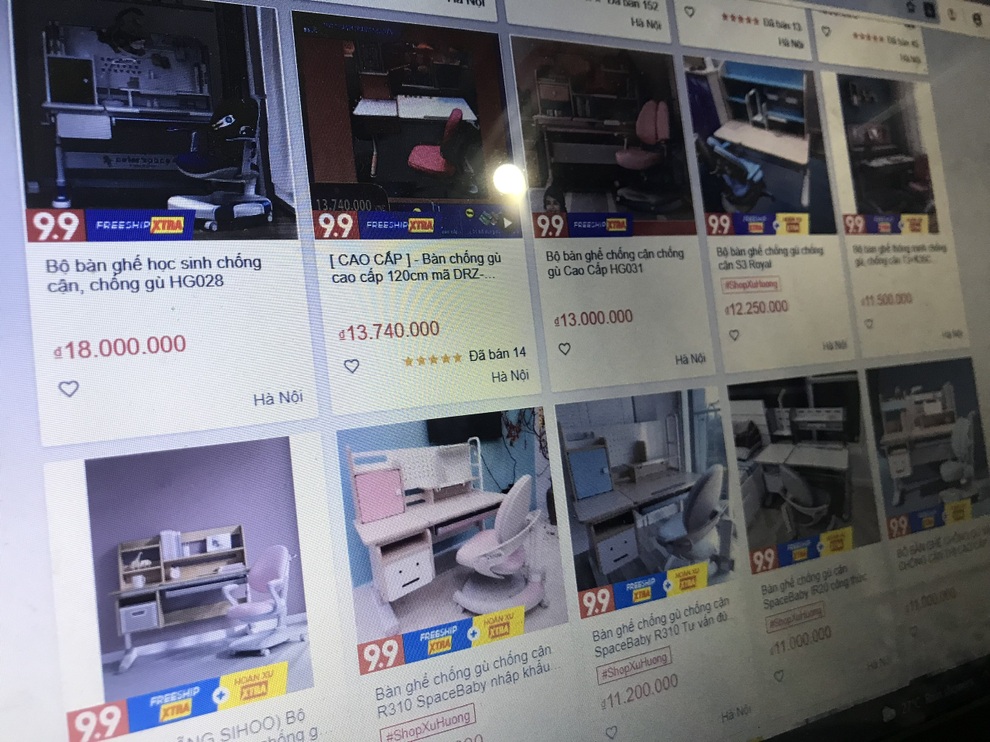 Ma trận bàn ghế chống gù, chống cận: Loạn giá, vênh cả 5-6 triệu đồng/bộ - 1 Ma trận bàn ghế chống gù, chống cận: Loạn giá, vênh cả 5-6 triệu đồng/bộ - 1
