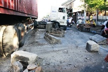 Xe container mất lái gây tai nạn liên hoàn trên phố