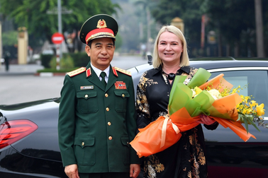 Bộ trưởng Quốc phòng CH Czech thăm Việt Nam, dự triển lãm Quốc phòng quốc tế