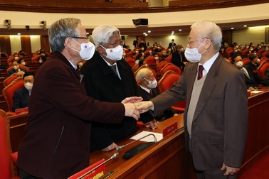 Bộ Chính trị gặp mặt nguyên lãnh đạo cấp cao của Đảng, Nhà nước