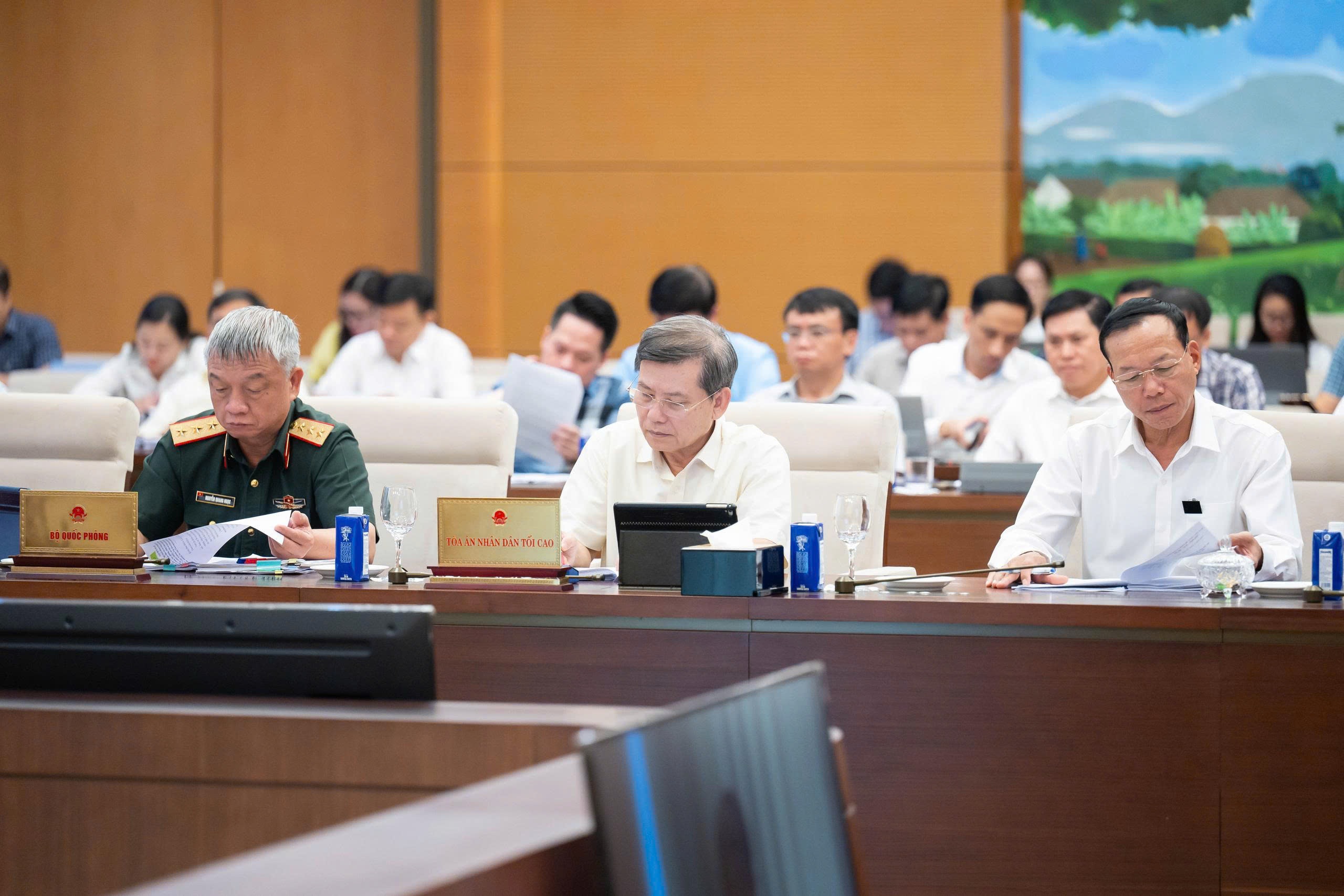 “Làm rõ sai phạm, xử lý cả lãnh đạo diện Bộ Chính trị, Ban Bí thư quản lý” - 2