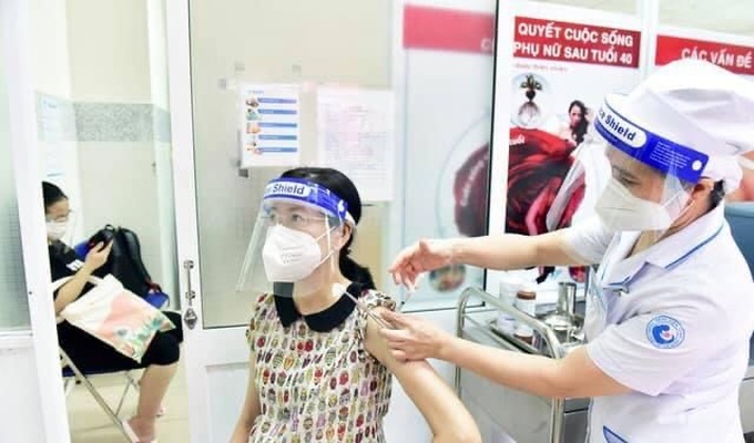 TP.HCM có 04 địa phương cơ bản đã phủ kín vaccine cho người từ 18 tuổi trở lên - Ảnh 1.