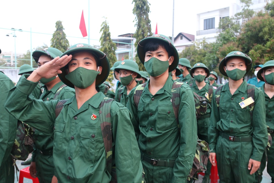 Nữ Bí thư chi đoàn tình nguyện nhập ngũ - 4 Nữ Bí thư chi đoàn tình nguyện nhập ngũ - 4