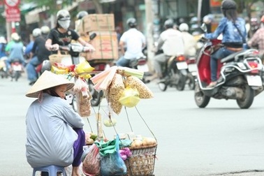TPHCM thực hiện tháng cao điểm đẩy đuổi hàng rong