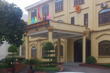 Xem xét xử lý kỷ luật Phó Chủ tịch huyện Vân Đồn