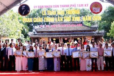 67 cá nhân, tập thể xuất sắc được trao giải thưởng Phan Châu Trinh