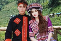 9x khoe ảnh du lịch, dân mạng xuýt xoa vì cả gia đình đẹp đều