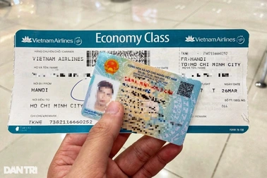 Sao lại nghĩ đến việc đưa "giá sàn" vé máy bay vào luật!