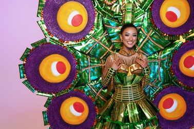 Choáng với trang phục bánh tét Kim Duyên mang đến Hoa hậu Hoàn vũ