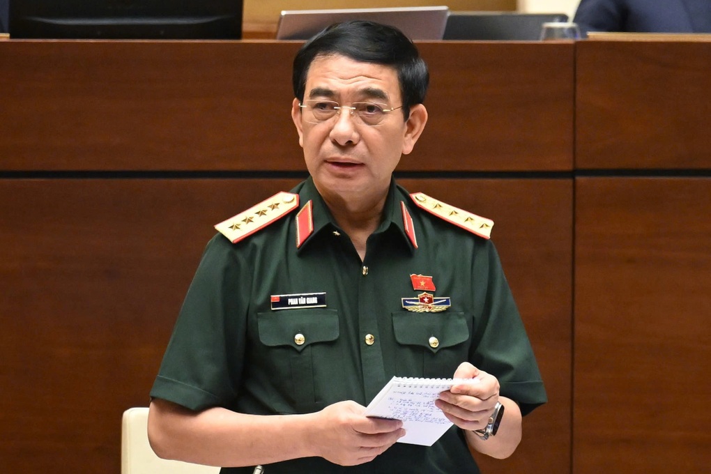 Đại tướng Phan Văn Giang lý giải việc chưa đưa sĩ quan quân đội về cấp xã - 2 Đại tướng Phan Văn Giang lý giải việc chưa đưa sĩ quan quân đội về cấp xã - 2