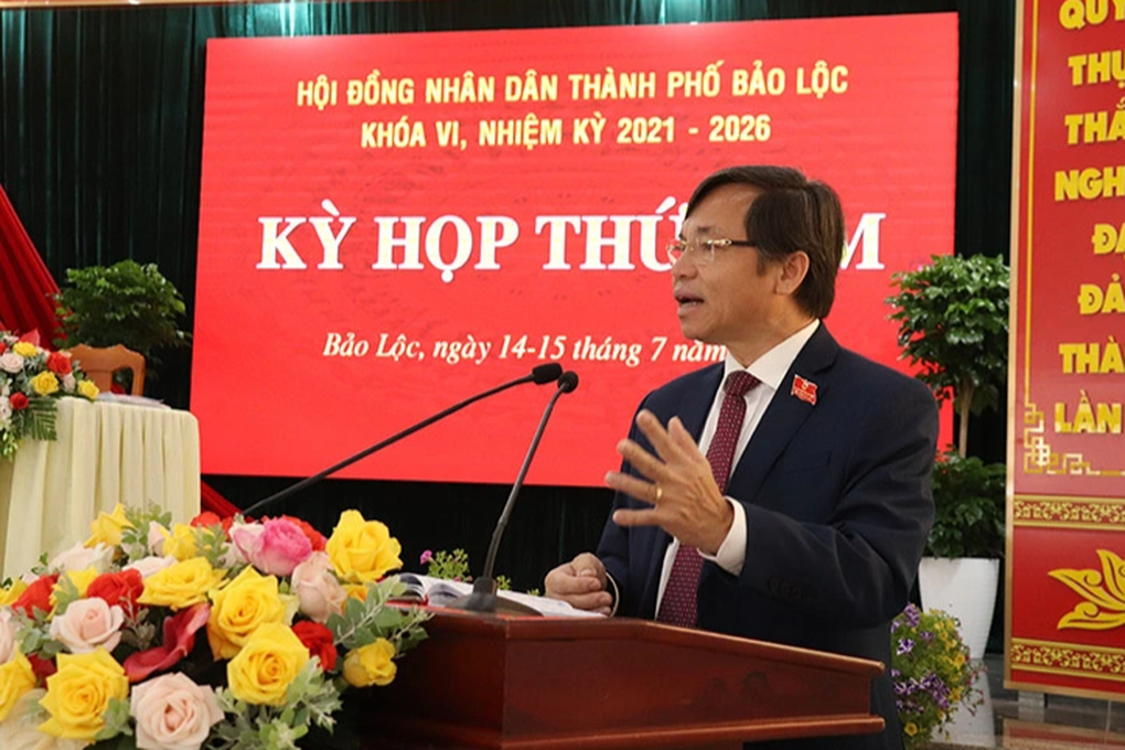 Hai Bí thư Thành ủy ở Lâm Đồng xin nghỉ hưu sớm - 1 Hai Bí thư Thành ủy ở Lâm Đồng xin nghỉ hưu sớm - 1