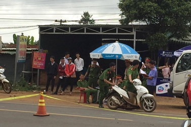 Thi xong, thí sinh mới biết tin mẹ mất do tai nạn ngay cổng trường thi