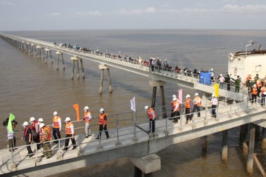 Tuyển nhân lực kỹ thuật cao làm điện gió, lương từ 20 - 25 triệu đồng/tháng