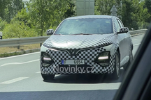 VinFast VF 6 chạy thử tại châu Âu, có chi tiết khác xe tại Việt Nam