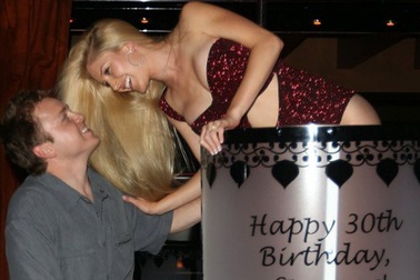 “Người đẹp dao kéo” Heidi Montag tái xuất