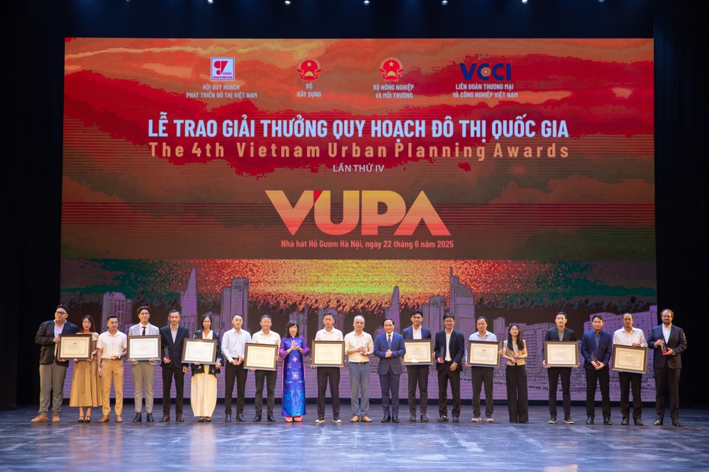 Sun Group nhận hai giải Vàng tại Giải thưởng Quy hoạch đô thị quốc gia 2024 - 1 Sun Group nhận hai giải Vàng tại Giải thưởng Quy hoạch đô thị quốc gia 2024 - 1