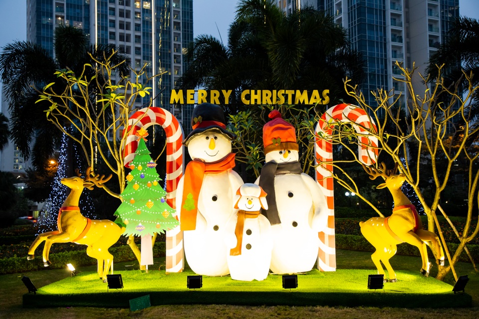 Ciputra Hanoi bừng sáng mùa Giáng Sinh 2019 - 3 Ciputra Hanoi bừng sáng mùa Giáng Sinh 2019 - 3