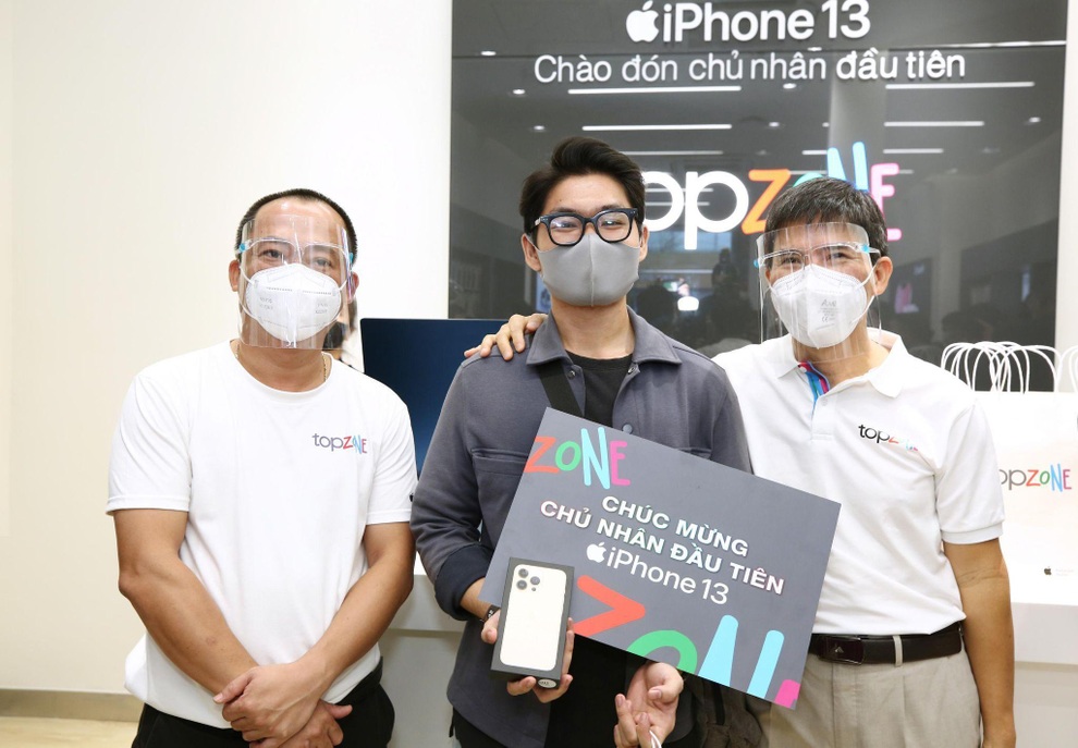 Thế giới di động bán 18.000 iPhone 13 trong 7 ngày mở bán, thu 500 tỷ đồng - 1