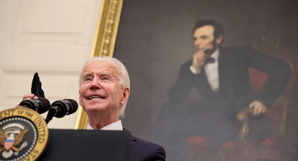 Phản ứng của ông Biden khi bị phóng viên hỏi xoáy - 1 Phản ứng của ông Biden khi bị phóng viên hỏi xoáy - 1