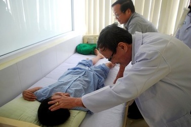 “Cô gái thành bà lão” nhập viện cấp cứu