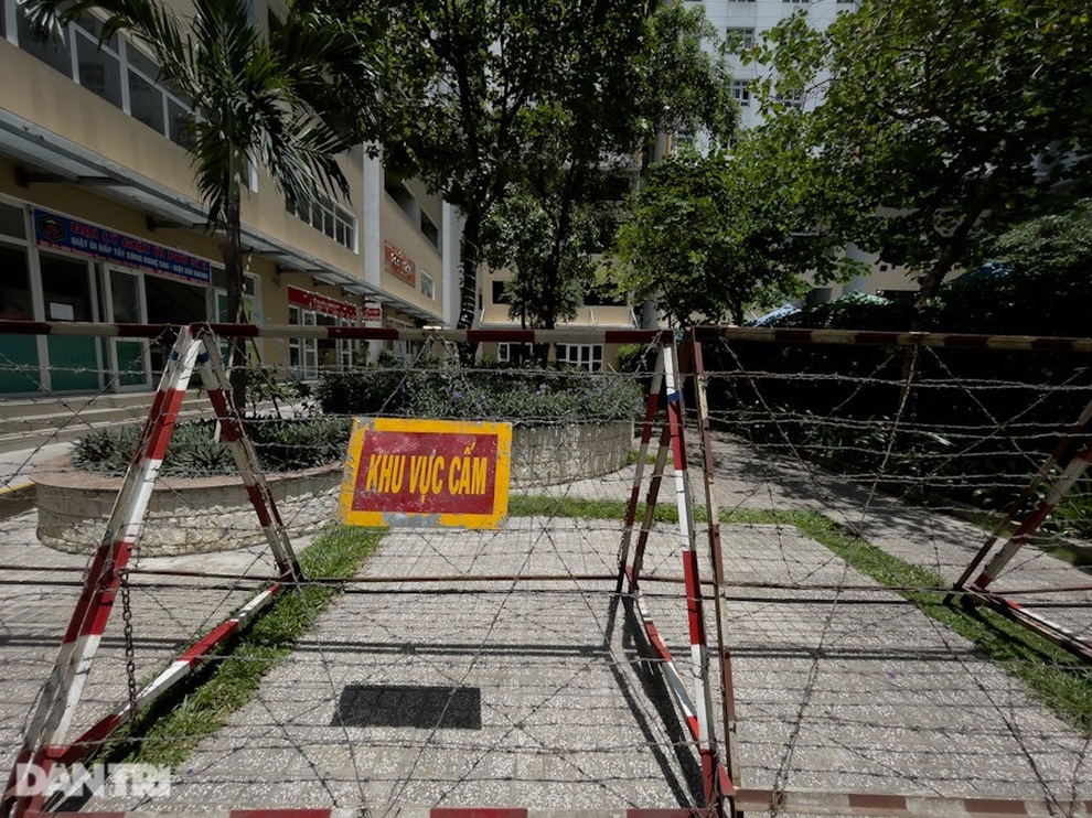 TPHCM: Xét nghiệm 3.500 dân chung cư quận 12 vì có ca nhiễm SARS-CoV-2 - 1 TPHCM: Xét nghiệm 3.500 dân chung cư quận 12 vì có ca nhiễm SARS-CoV-2 - 1