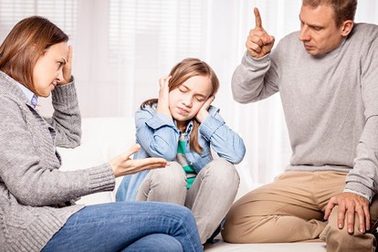 Bình tĩnh làm mẹ: 3 cách để không la mắng con