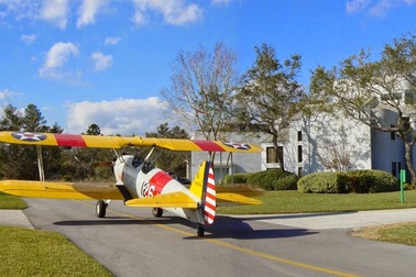 Đến thị trấn nhà nhà đều sở hữu máy bay riêng