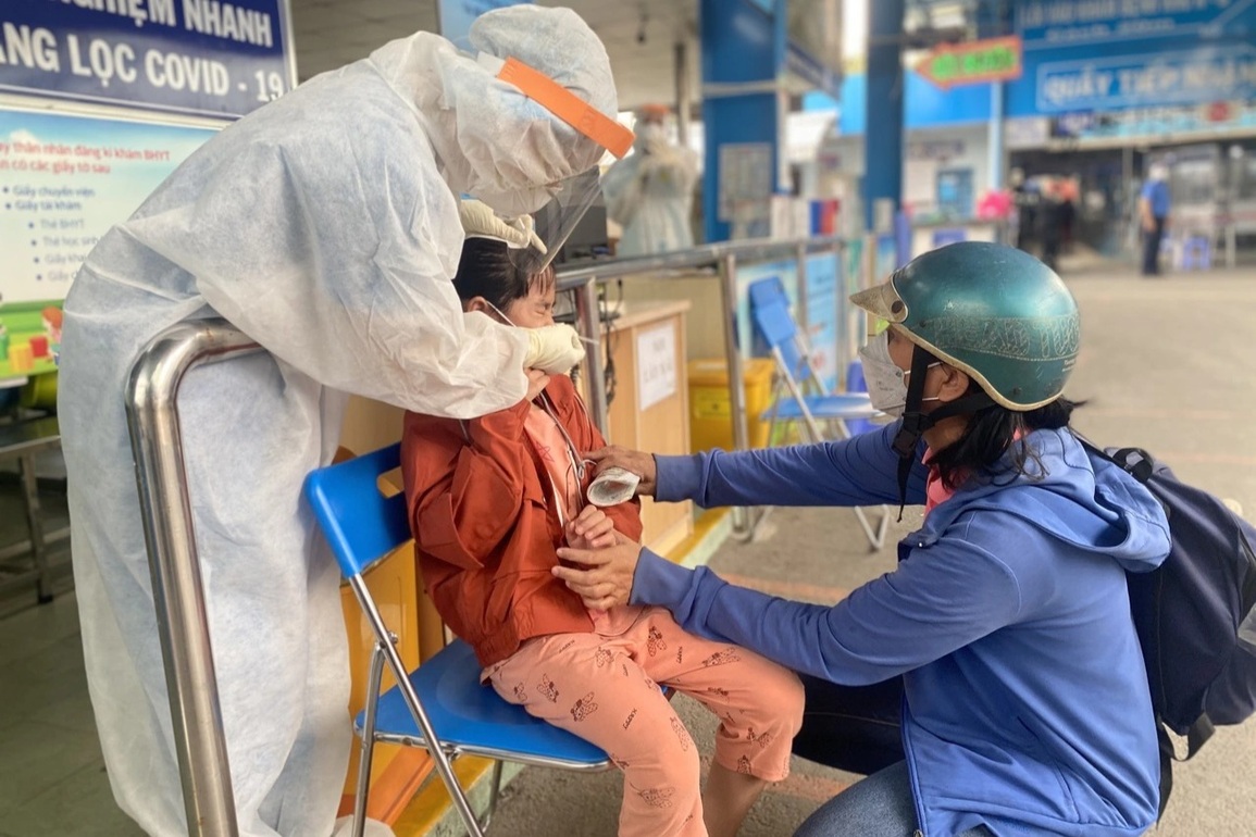 F0 tăng nhanh, thêm nhiều địa phương cho học sinh dừng học trực tiếp - 1 F0 tăng nhanh, thêm nhiều địa phương cho học sinh dừng học trực tiếp - 1