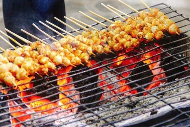 Lạ miệng đặc sản "nhỏ mà có võ", giòn sần sật ở Phan Thiết