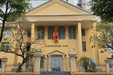 TAND quận 1 dừng tiếp xúc với đương sự vì có thẩm phán là F2