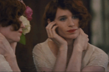 Eddie Redmayne hối hận vì đóng vai chuyển giới trong "Cô gái Đan Mạch"