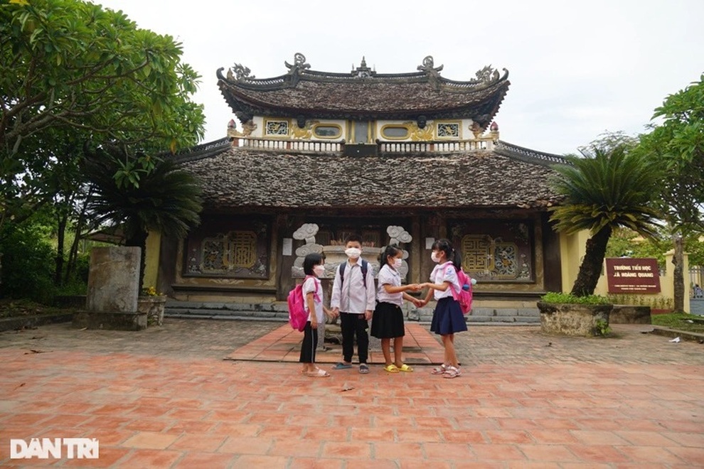 Sự học ở làng khoa bảng bên dòng sông Mã - 2 Sự học ở làng khoa bảng bên dòng sông Mã - 2