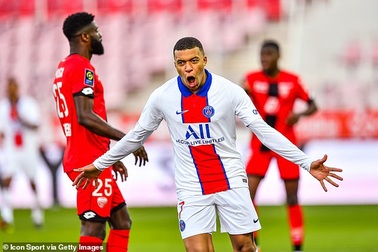 Mbappe lập cú đúp, PSG áp sát đội đầu bảng
