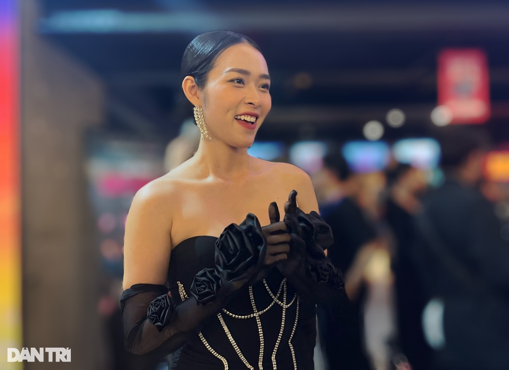 Lý Hải cọc khi quay Lật mặt 6, Diệp Bảo Ngọc xuất huyết mặt - 4 Lý Hải cọc khi quay Lật mặt 6, Diệp Bảo Ngọc xuất huyết mặt - 4