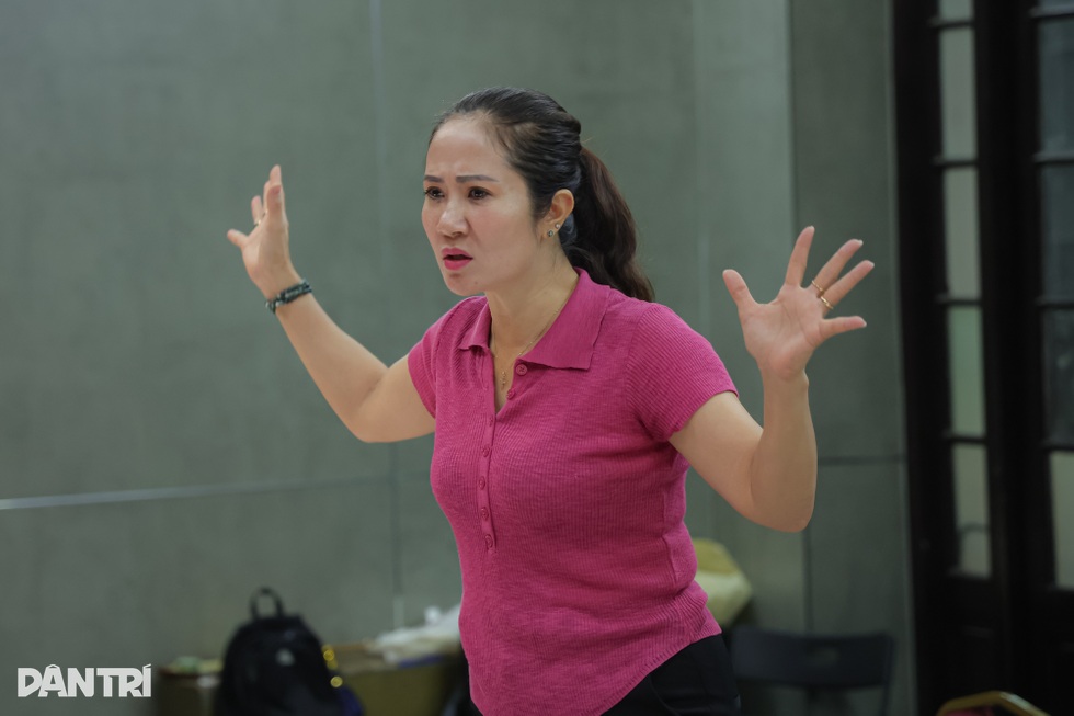 Nguyệt Hằng nói về hôn nhân với Anh Tuấn: “Tôi ghen thì chỉ… biết khóc” - 3 Nguyệt Hằng nói về hôn nhân với Anh Tuấn: “Tôi ghen thì chỉ… biết khóc” - 3