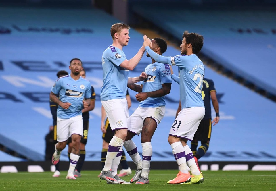 Những khoảnh khắc thất vọng của Arsenal trên sân Man City - 16 Những khoảnh khắc thất vọng của Arsenal trên sân Man City - 16