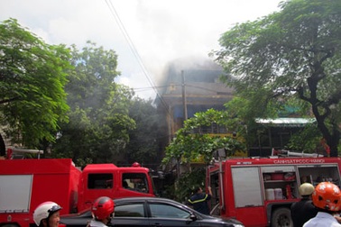 Hàng vạn cuốn sách quý hóa tro sau một đám cháy